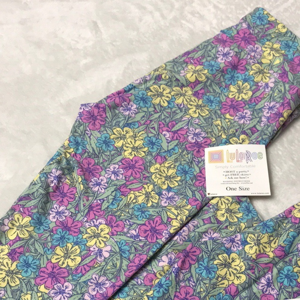 📍SOLD 📍 FLOWER 🌺 POWER - OS leggings